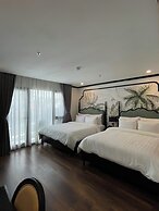 Aquarius Premium Hotel