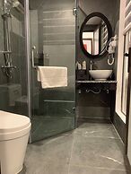 Aquarius Premium Hotel