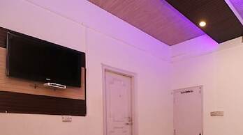 Hotel Sunrise Dx @ Opposite New Delhi Railway Station