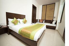 Hotel Sunrise Dx @ Opposite New Delhi Railway Station