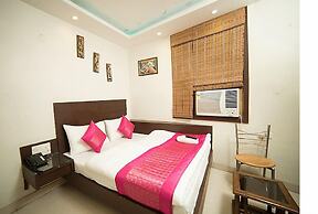 Hotel Sunrise Dx @ Opposite New Delhi Railway Station