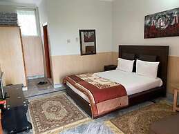 Lake View Hotel & Resort