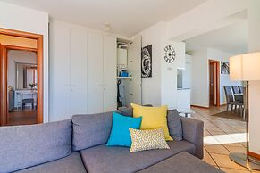 The Patio Over Varenna