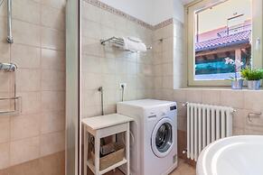 The Patio Over Varenna