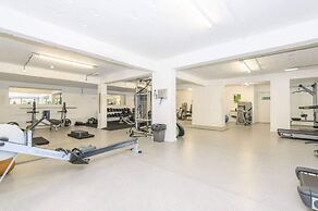 Leeds - Sleeps 4 - Pet Friendly - Parking - Gym
