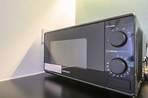 Leeds - Sleeps 4 - Pet Friendly - Parking - Gym