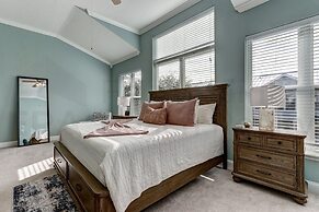 2142 Cape Sound 3 Bedroom Condo by RedAwning