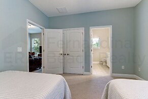 2142 Cape Sound 3 Bedroom Condo by RedAwning