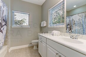 2142 Cape Sound 3 Bedroom Condo by RedAwning