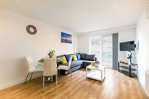 Skyvillion - Tower Point Enfield 2bed Wbalcony