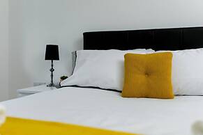 Skyvillion - Tower Point Enfield 2bed Wbalcony