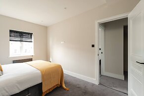 Skyvillion -4bed Cozy Cockfosters Apt Mins To Tube