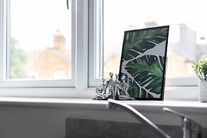 Skyvillion -vineyard Court- Enfield 1bed With Balcony