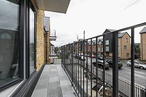 Skyvillion -vineyard Court- Enfield 1bed With Balcony
