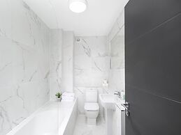 Skyvillion -vineyard Court- Enfield 1bed With Balcony