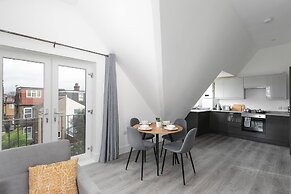 Skyvillion -vineyard Court- Enfield 1bed Wbalcony