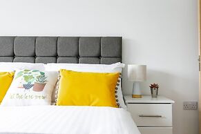 Skyvillion 2bed Enfield Flat W Balcony - Parking