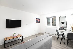 Skyvillion -vineyard Court- Enfield 1-bed Wgarden