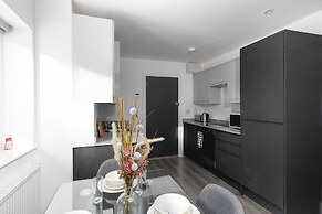 Skyvillion -vineyard Court- Enfield 1-bed Wgarden