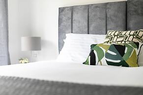 Skyvillion -vineyard Court- Enfield 1-bed Wgarden