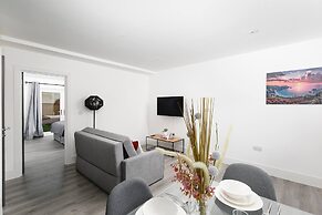 Skyvillion -vineyard Court- Enfield 1-bed Wgarden