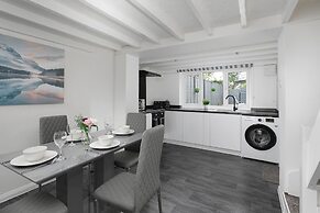 Skyvillion - Cozy 2 Bed Cottage In East Finchley