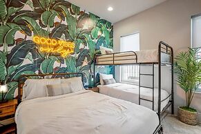 Luxury Downtown Getaway With Breathtaking Views