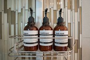 Luxury Downtown Getaway With Breathtaking Views