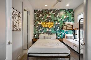 Luxury Downtown Getaway With Breathtaking Views