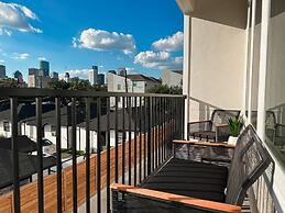 The Oasis Checkmate HTX Rooftop