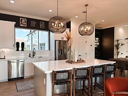 The Oasis Checkmate HTX Rooftop