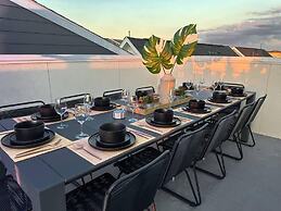 The Oasis Checkmate HTX Rooftop