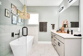 The Oasis Checkmate HTX Rooftop