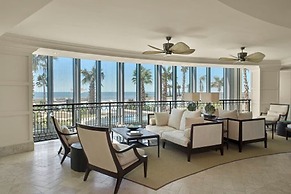 Palisade Palms Oceanfront Condo 5-star Amenities