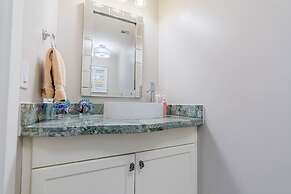 Palisade Palms Oceanfront Condo 5-star Amenities