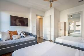 Urban Jungle Retreat in the HTX Skyline