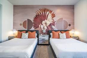 Urban Jungle Retreat in the HTX Skyline