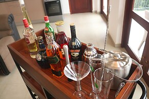 Holistic Villas Hills