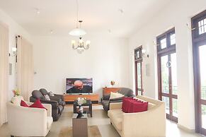 Holistic Villas Hills