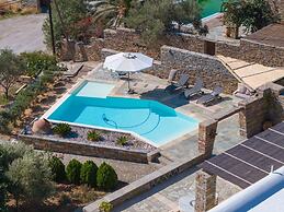 Relax Joy Villa - Easy Beach Access 150m Away