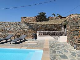 Relax Joy Villa - Easy Beach Access 150m Away