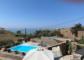 Relax Joy Villa - Easy Beach Access 150m Away