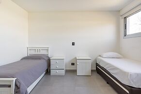 Casa con parrilla en complejo privado