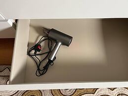 Stylish Studio Flat Near Central London