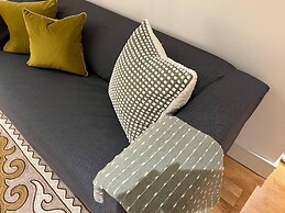 Stylish Studio Flat Near Central London