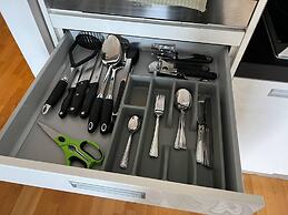 Stylish Studio Flat Near Central London