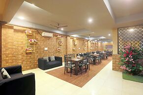 Hotel Lemon Suites & Banquet Noida Sector 62