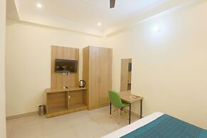 Hotel Lemon Suites & Banquet Noida Sector 62