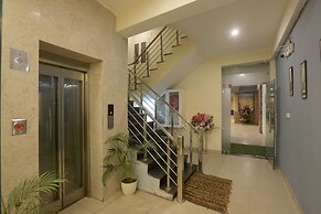 Hotel Lemon Suites & Banquet Noida Sector 62