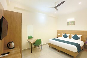 Hotel Lemon Suites & Banquet Noida Sector 62